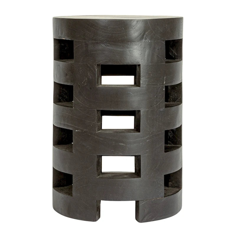 Tabouret en bois à surface texturée