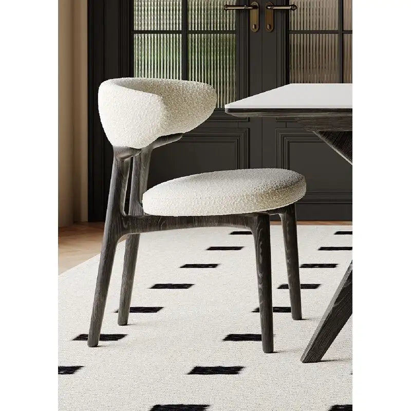Chaise de salle à manger en tissu Teddy | Dossier incurvé | Structure en frêne | 52 cm de largeur | Aucun assemblage requis