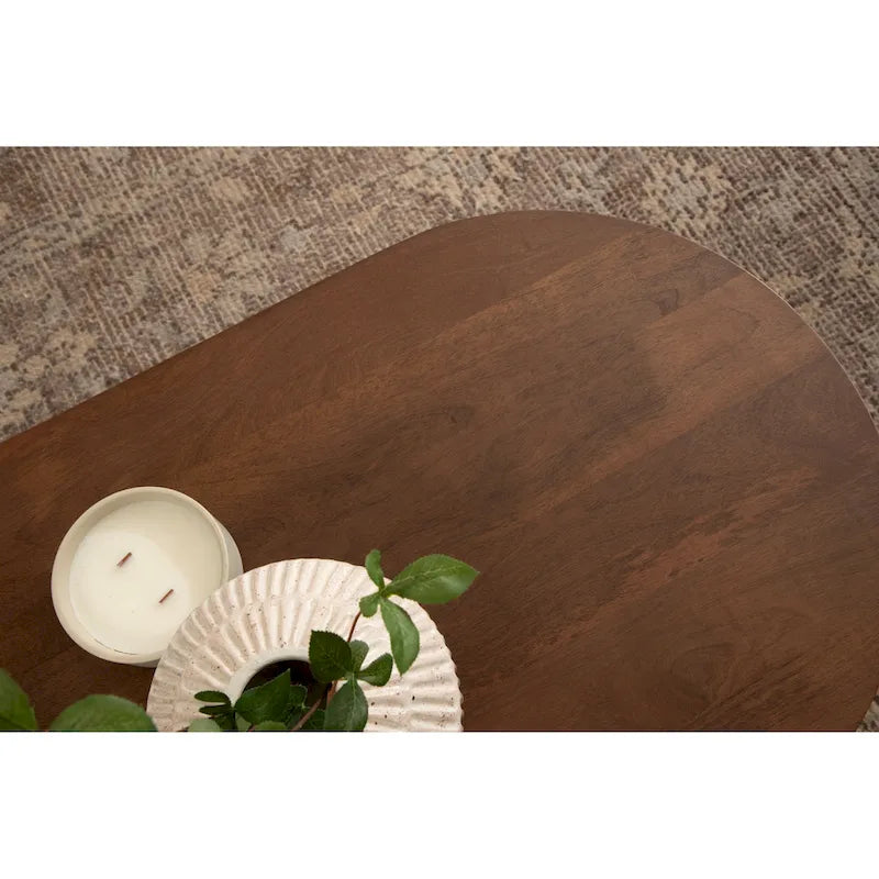 Table basse ovale en bois de manguier massif de style Mid-Century | Pieds fuselés | 38"x20"x16.5" | Brun naturel
